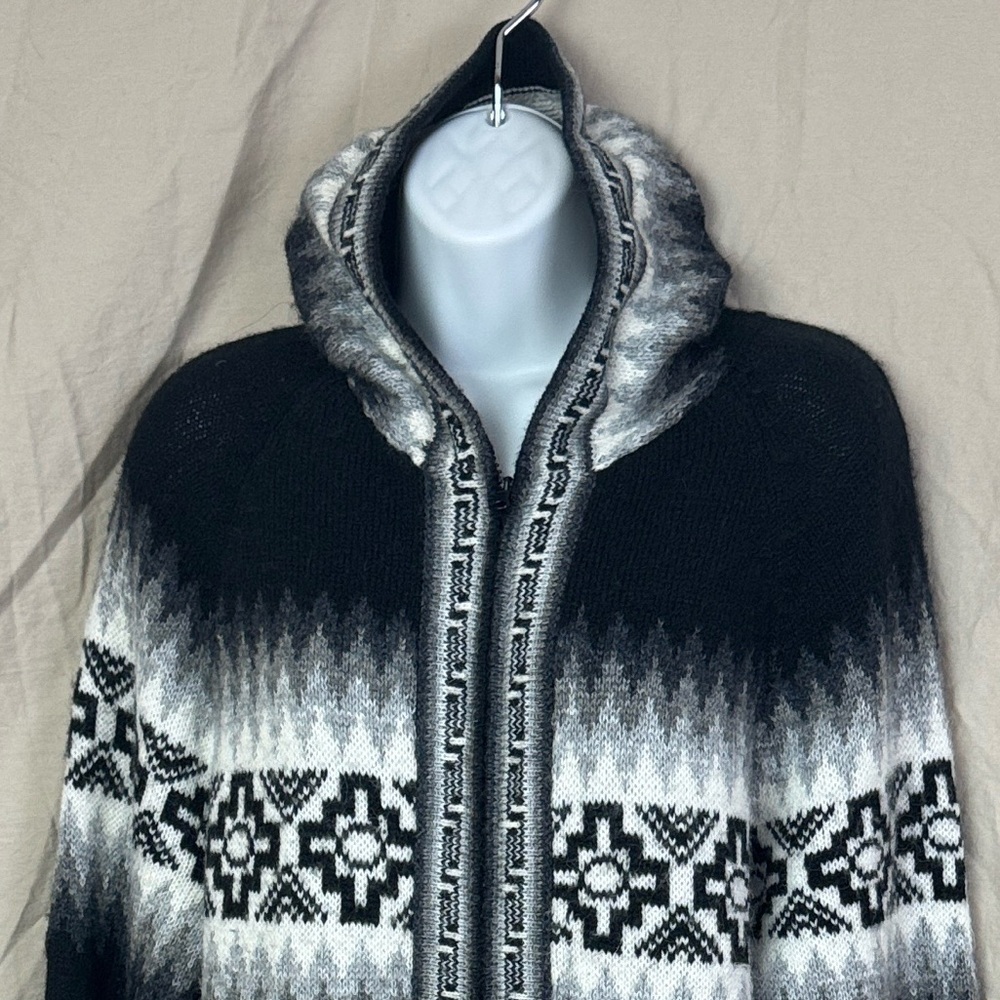 South American Side alpaca wool sweater cardigan made in Peru. Unisex large - Picture 2 of 8